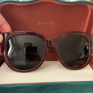 Gucci oversized sunglasses